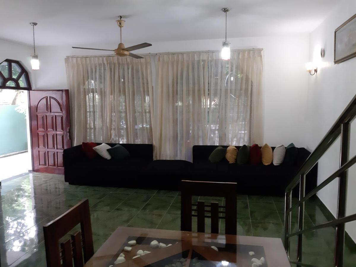 Hellen Homestay เนกอมโบ ภายนอก รูปภาพ